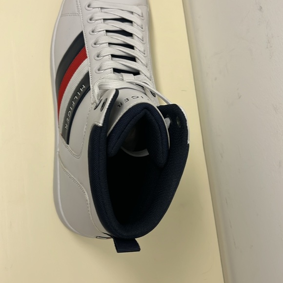 Tommy Hilfiger White High-top Converse Men’s Size 9 (NWOT) - Picture 5 of 6